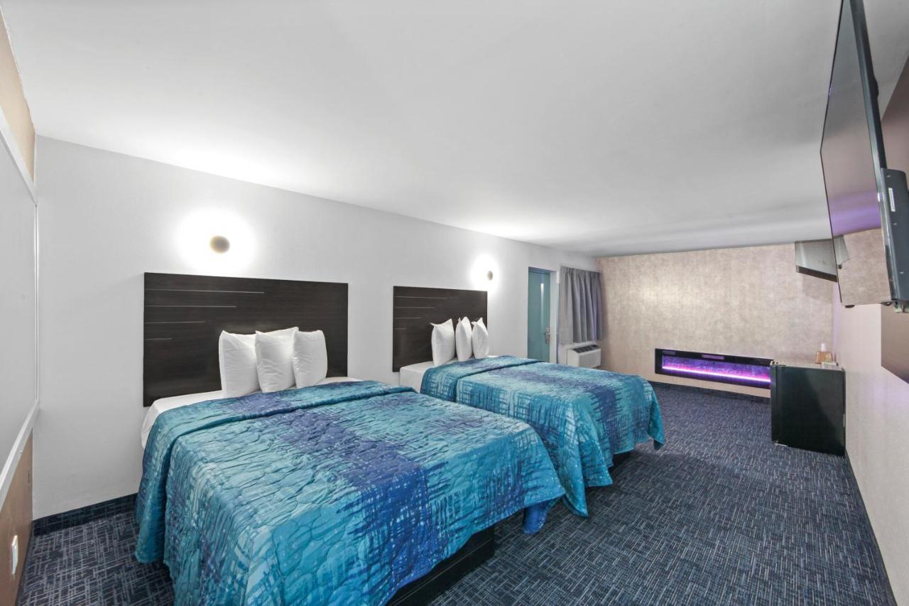 Hotel Opus Bronx Near Bay Plaza Mall ニューヨーク エクステリア 写真